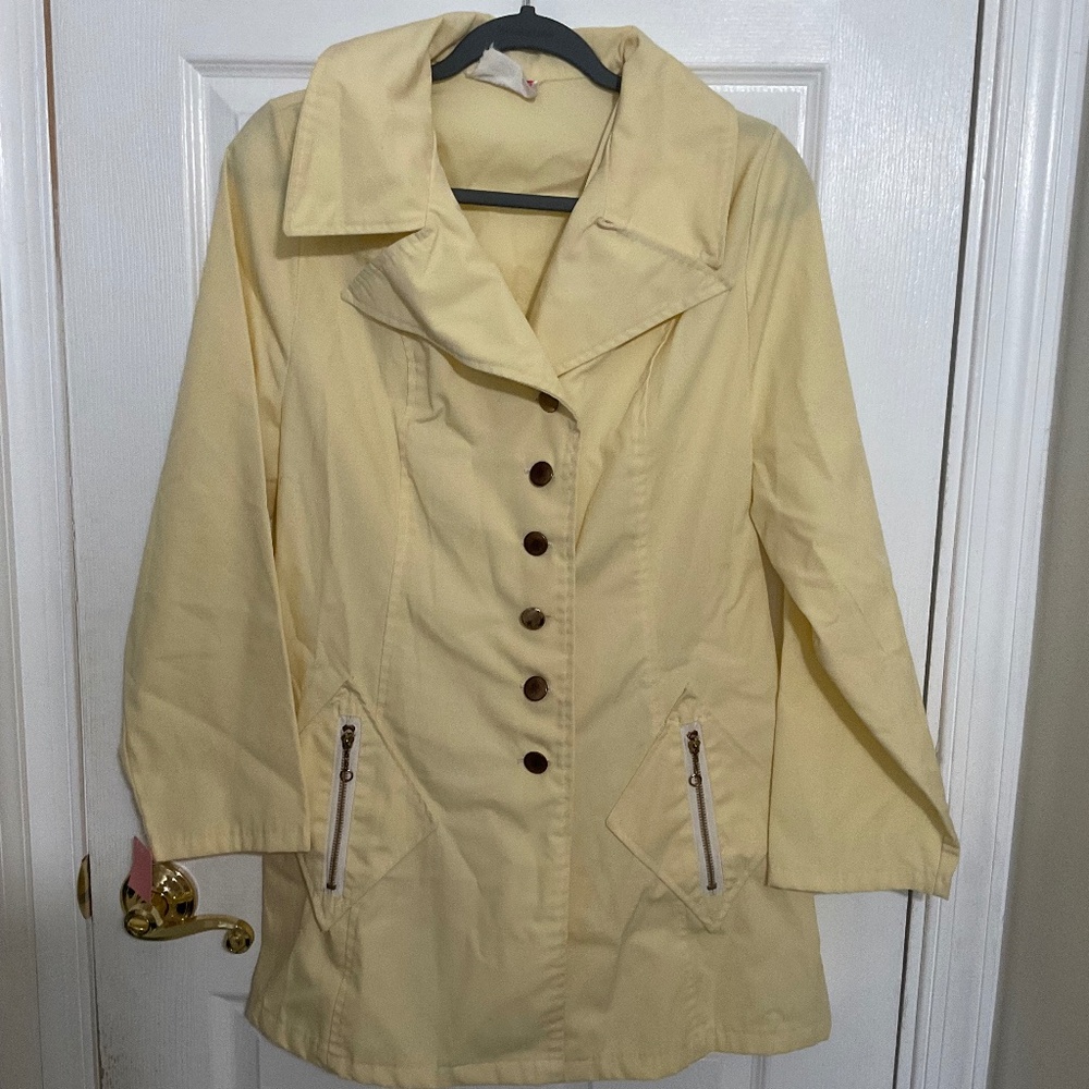 VINTAGE Raintree 70s/80s Pastel Yellow Spring Jacket/Windbreaker